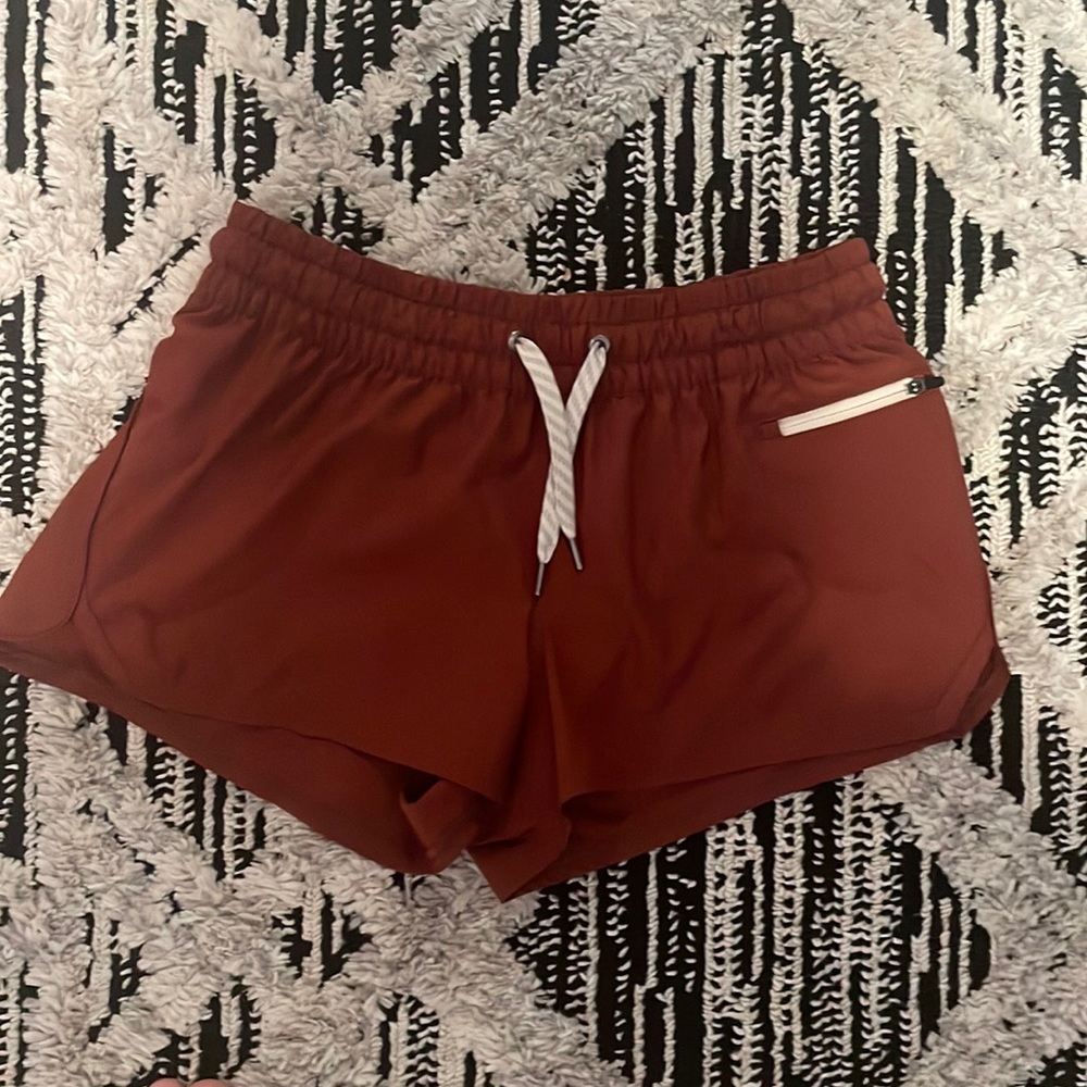 Vuori Clementine short 2.0. Size S